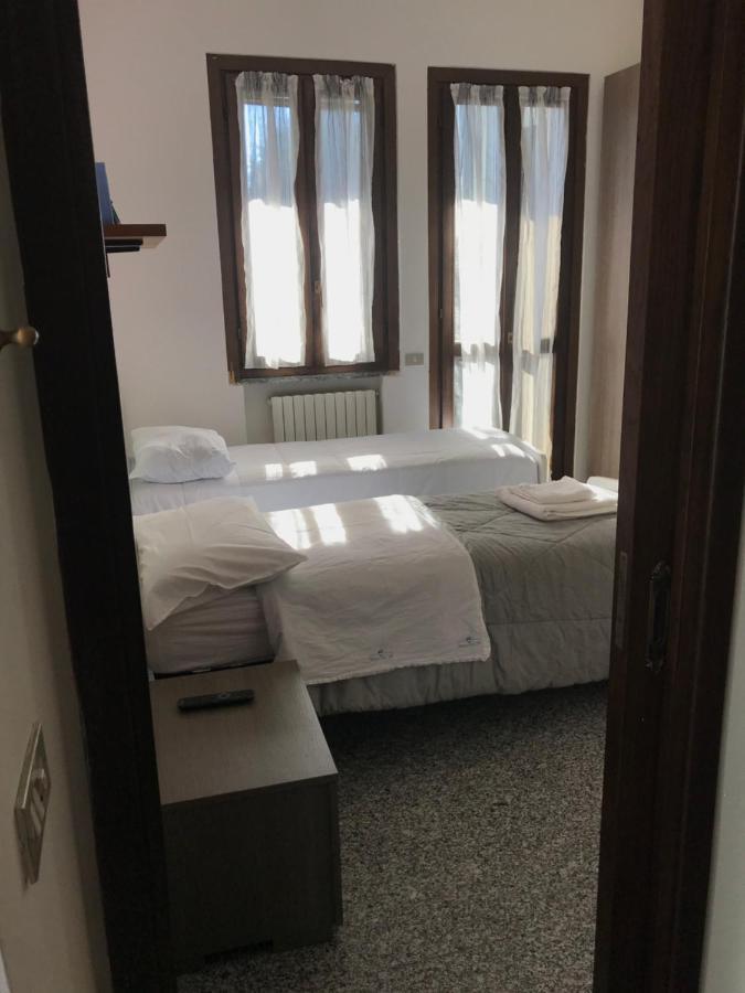 Cislago Camera Con Bagno Mirjana מראה חיצוני תמונה